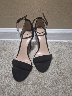 Women’s Black Ankle-Strap Block Heel Sandals